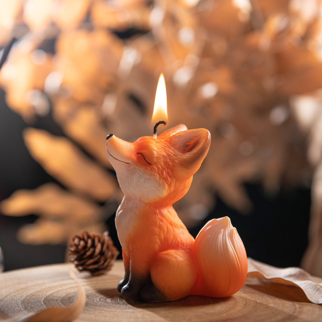 Southlake Gifts handmade Fox Candle, hand-painted realistic fox design with fruity scent. Spirit animal décor inspired by Japanese kitsune and autumn foxes.