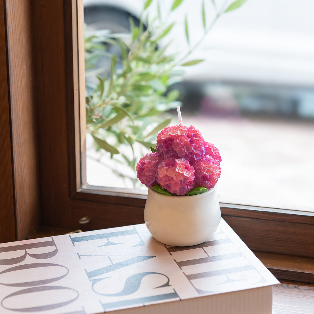 Southlake Gifts Hydrangea Candle Pink & Purple – romantic hydrangea floral candle placed by window, handmade wax flower arrangement centerpiece