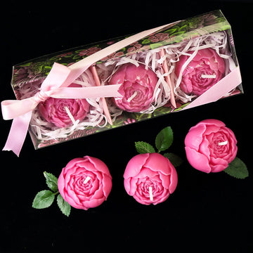 A beautiful Pink Peony Candle Set from Southlake Gifts.