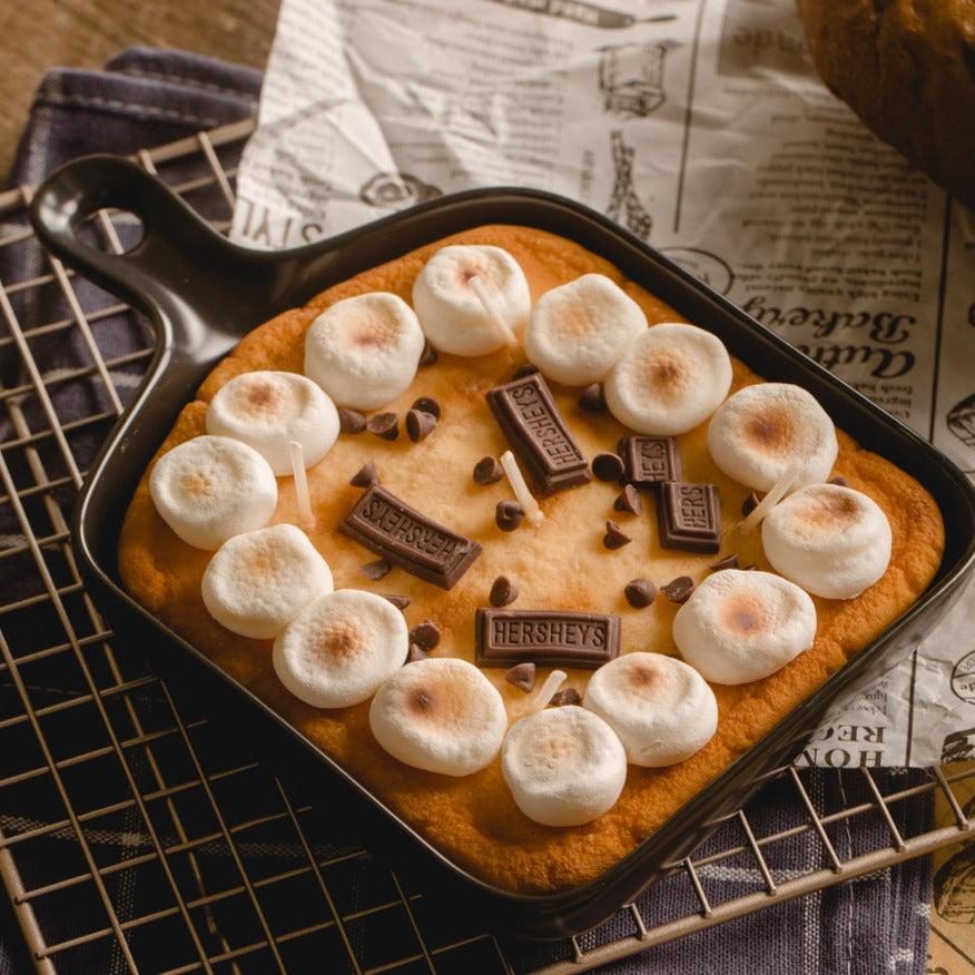 The most realistic skillet S'more Chocolate and Marshmallow food Candle from Southlake Gifts.