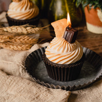 ust light up a S’more Cupcake Candle and watch it burn.