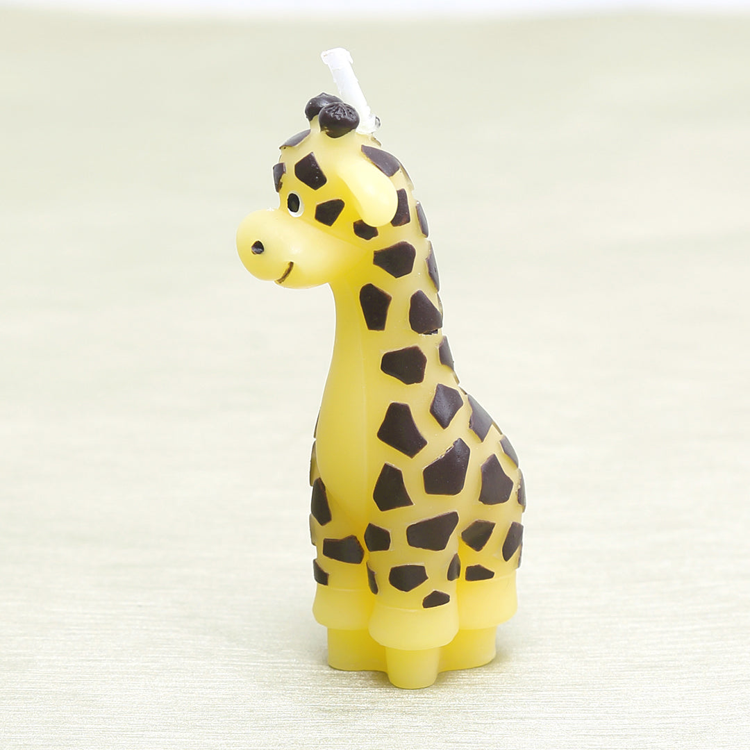 A side details of Baby Giraffe Candle that will make you shine.